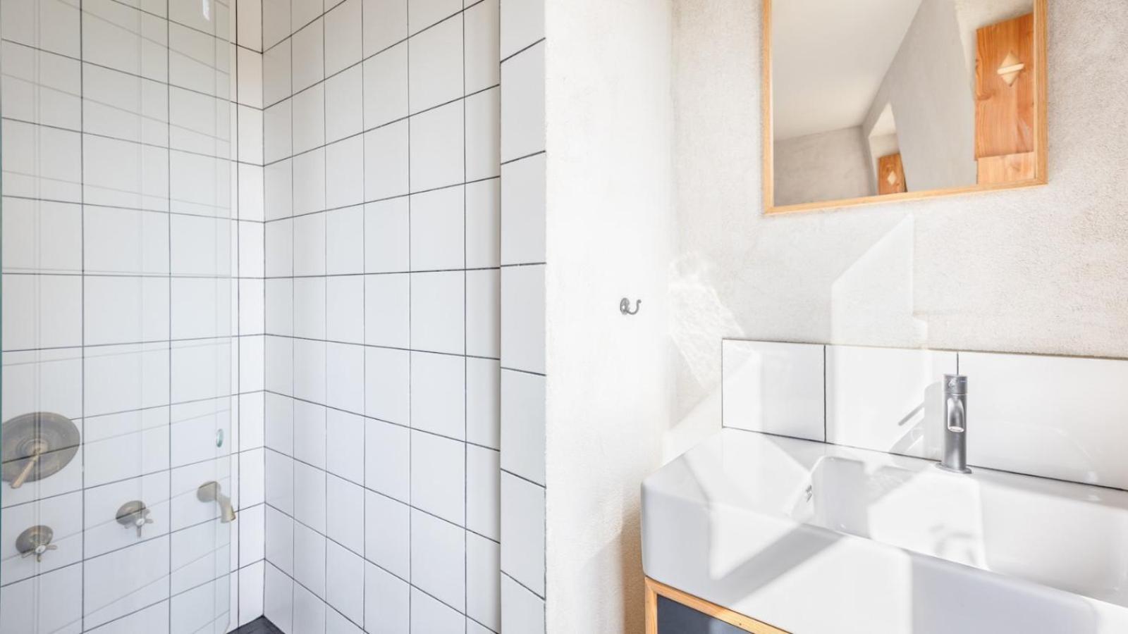 Famous Parisian Designer's Pied-a-terre In Le Marais Apartment Paris